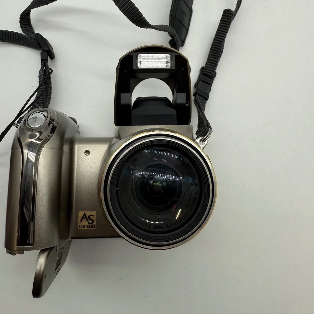 Konica Minolta DiMAGE Z6  Digital Camera GT 35-420mm‎ f/2.8-4.5 AS N13656 tested
